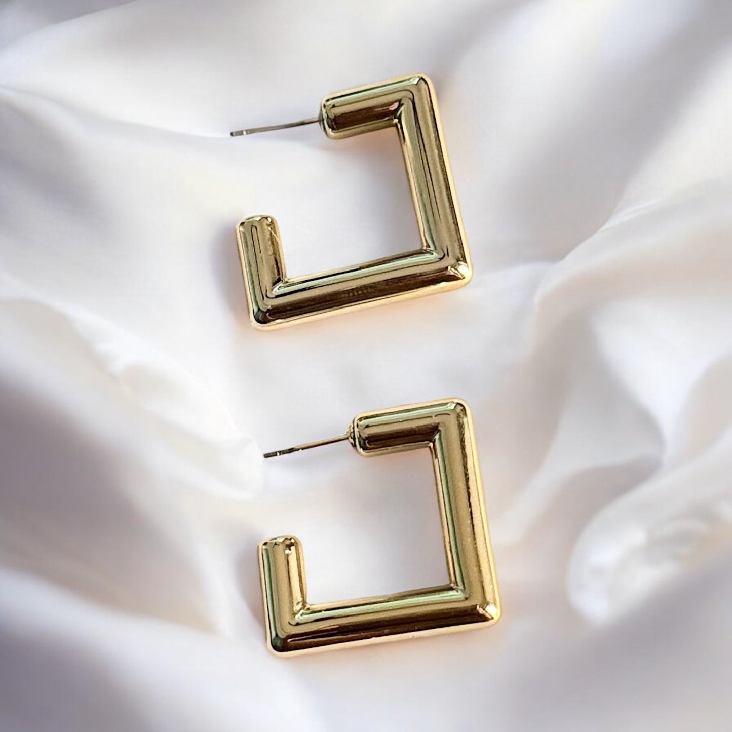 Square Luxe Hoops