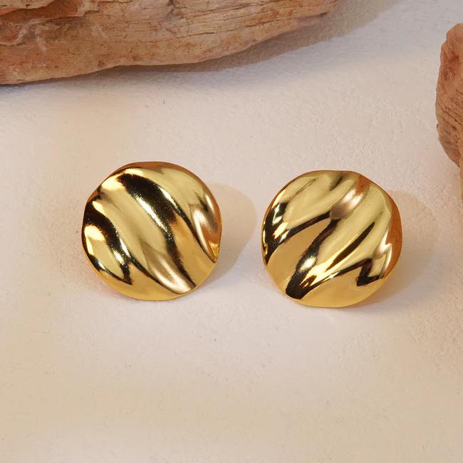 Wave Pattern Round Earring